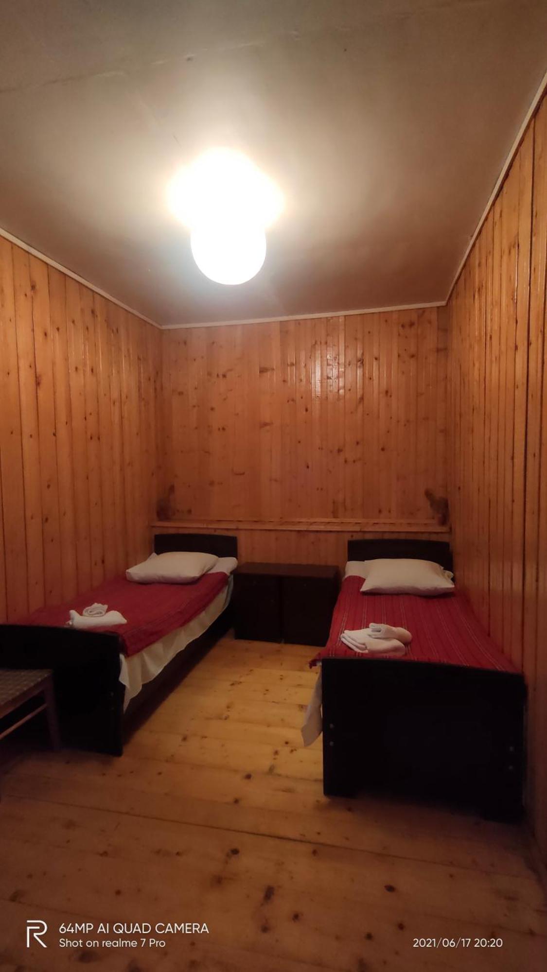 Shaulini Hotel Kashveti Room photo